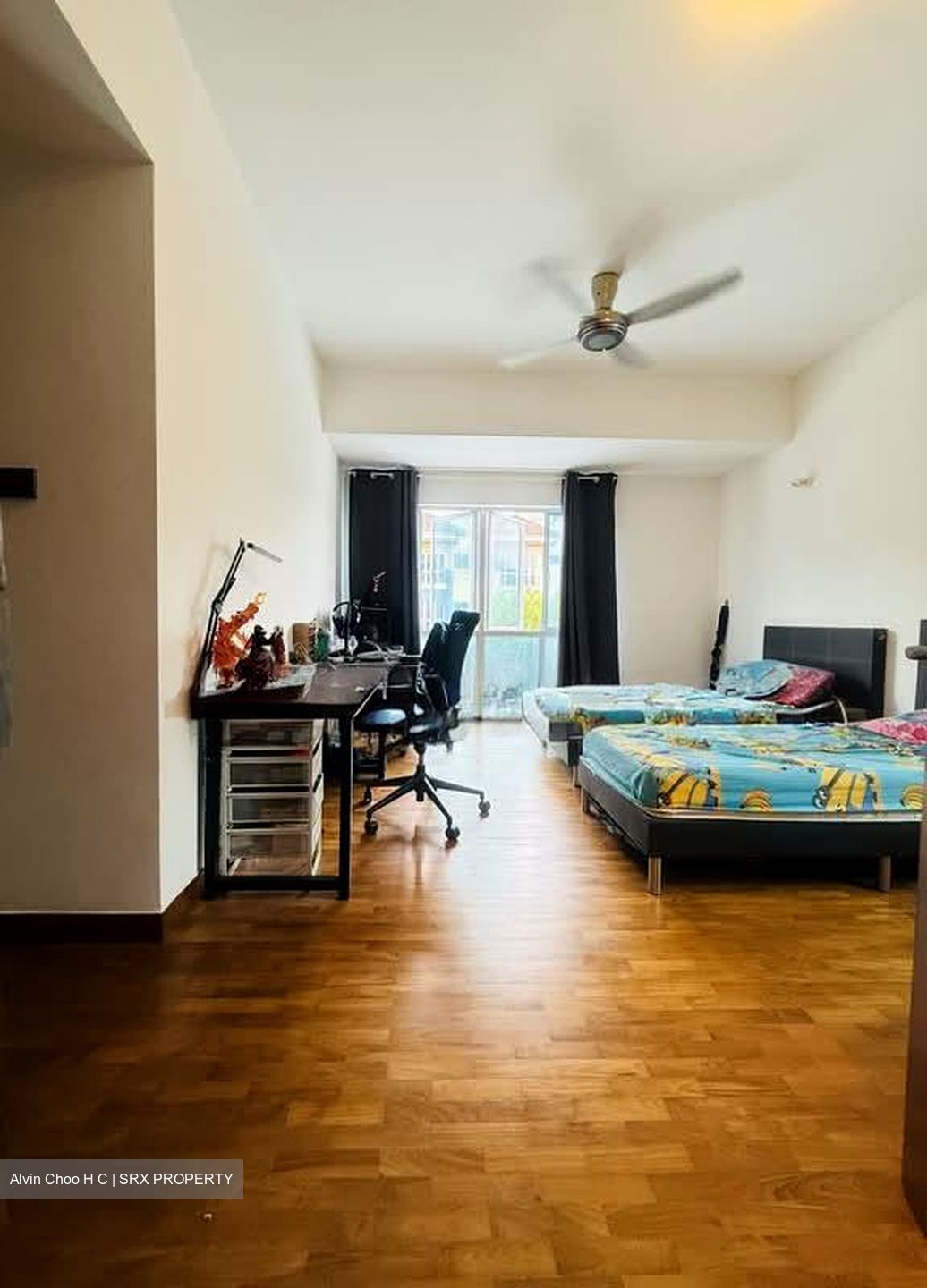 Straits Gardens (D27), Terrace #540533411